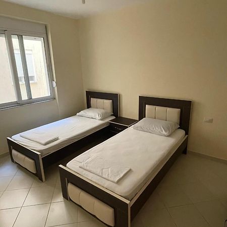 Lovely 3-Bedroom Apartment Rei Saranda Zewnętrze zdjęcie