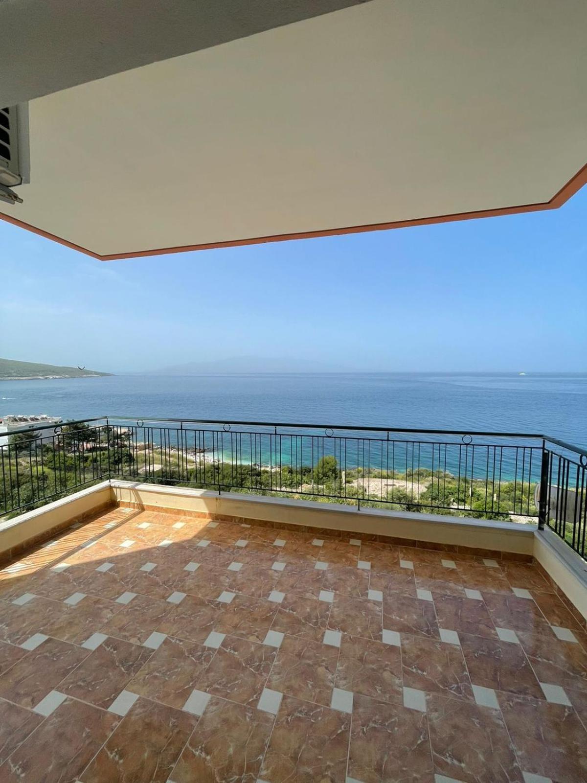 Lovely 3-Bedroom Apartment Rei Saranda Zewnętrze zdjęcie