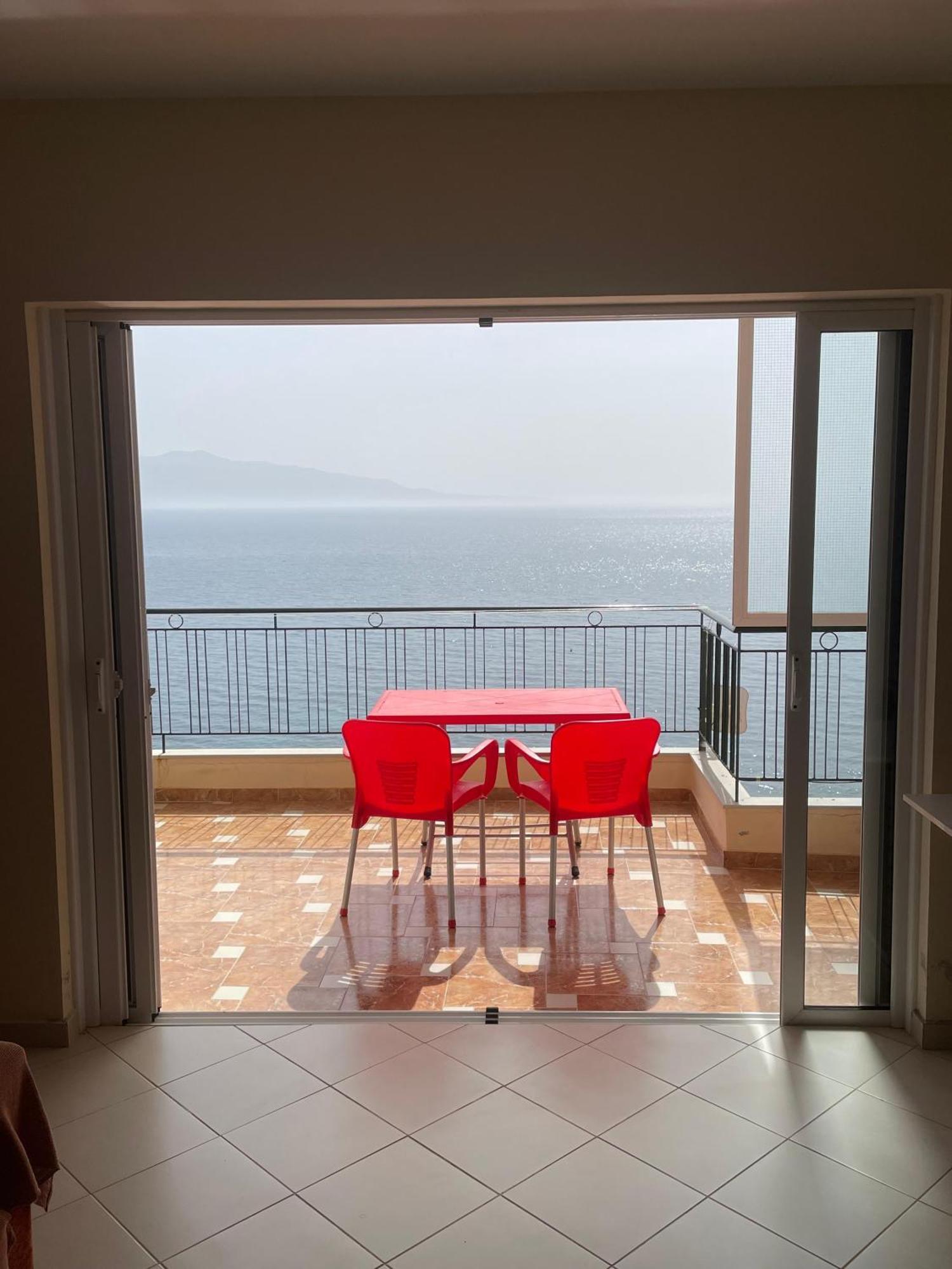 Lovely 3-Bedroom Apartment Rei Saranda Zewnętrze zdjęcie