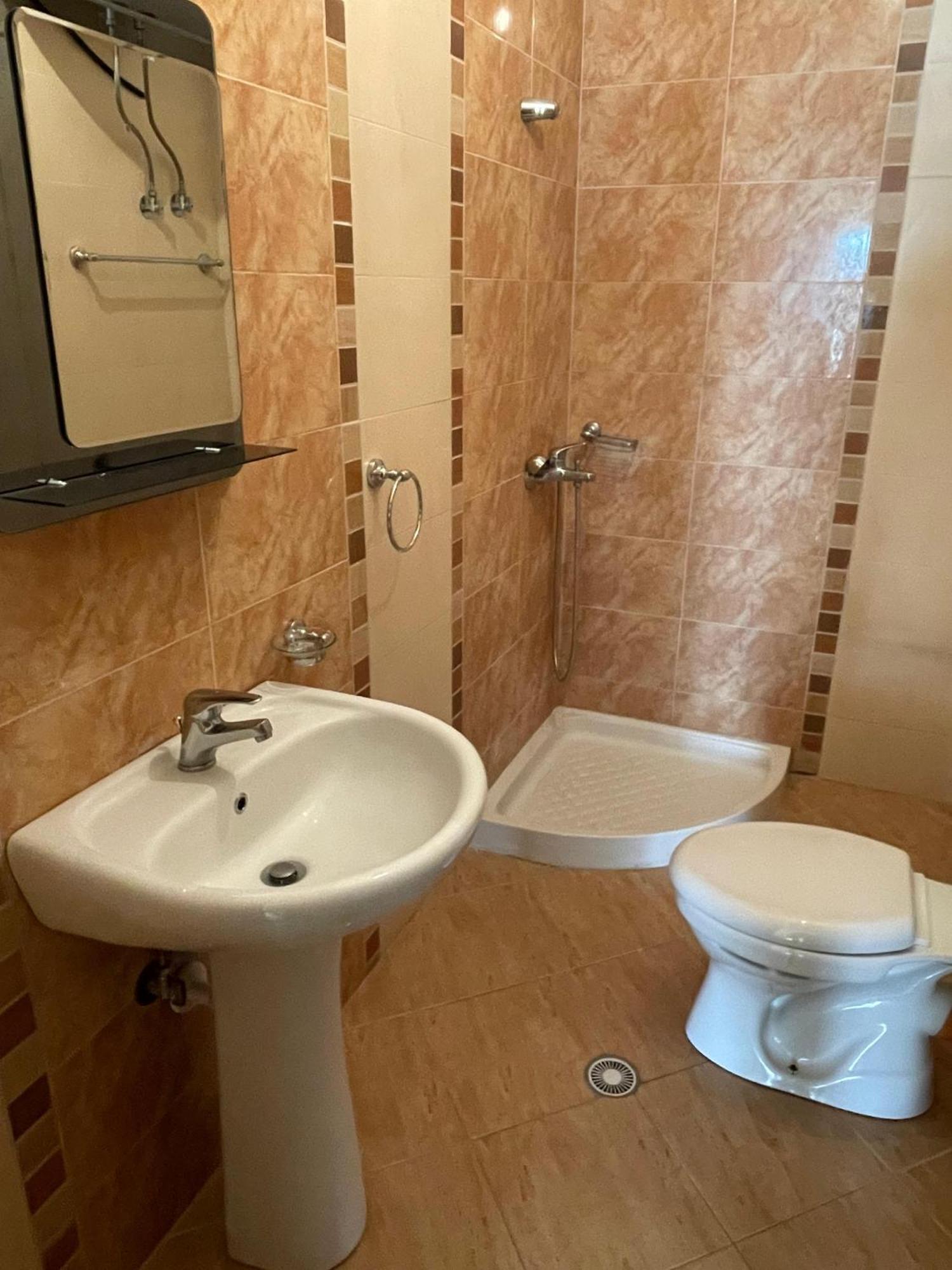 Lovely 3-Bedroom Apartment Rei Saranda Zewnętrze zdjęcie