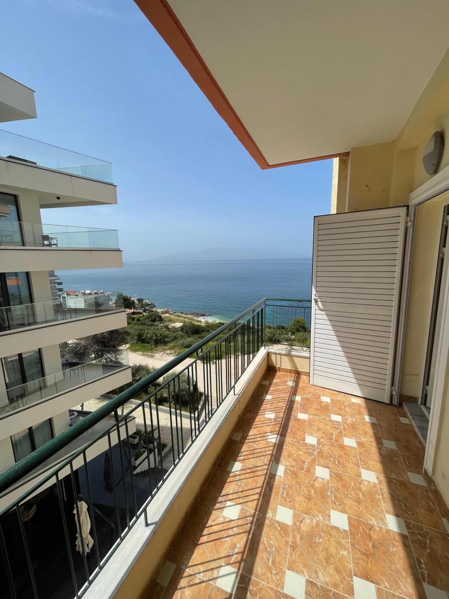 Lovely 3-Bedroom Apartment Rei Saranda Zewnętrze zdjęcie