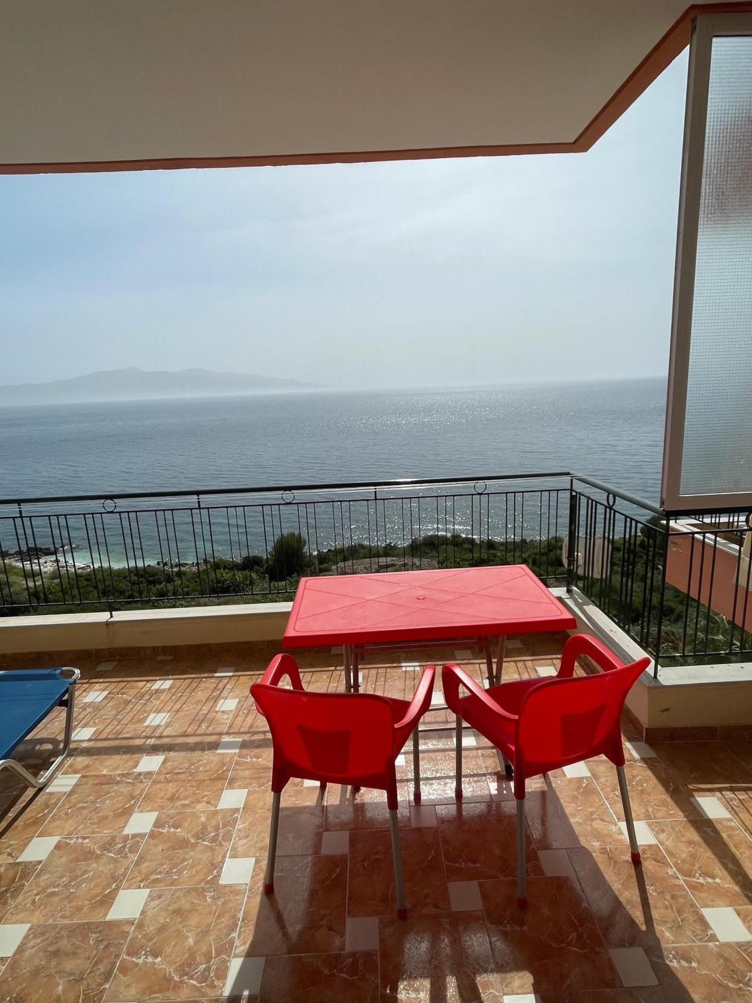 Lovely 3-Bedroom Apartment Rei Saranda Zewnętrze zdjęcie